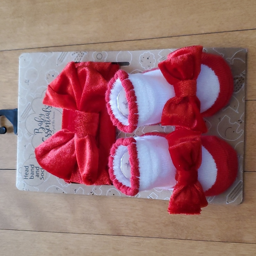 Girls Baby Essentials Velour Headband & Socks Christmas Valentine's 0-6 mo NWT